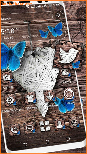 Butterfly Wooden Launcher Theme screenshot