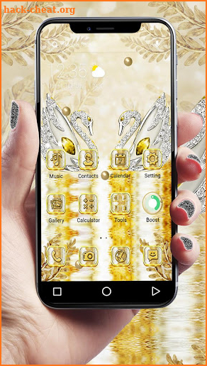 Golden Luxury Diamond Swan Theme screenshot