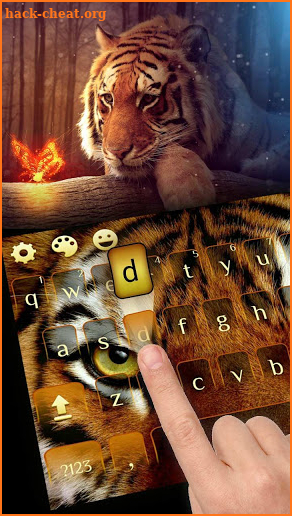 Grassland Wild Tiger Typewriter screenshot