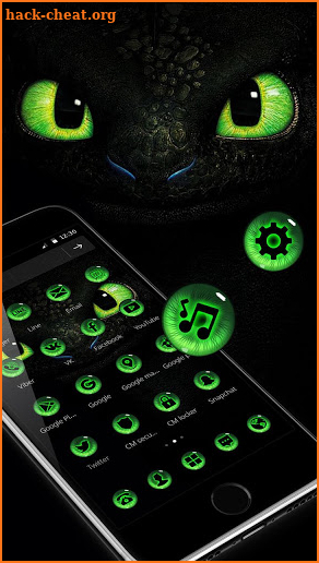 Green Dragon Eyes Theme screenshot