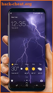 Locker with real-time weather screenshot