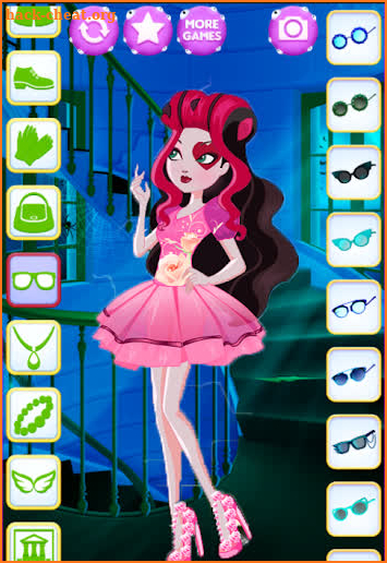 Monster After Girls Fashion :  Ever Doll Dress up screenshot
