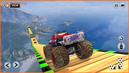 Monster Truck Mega Ramp Stunt Racing screenshot
