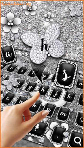 Silver Glitter Heart Keyboard screenshot