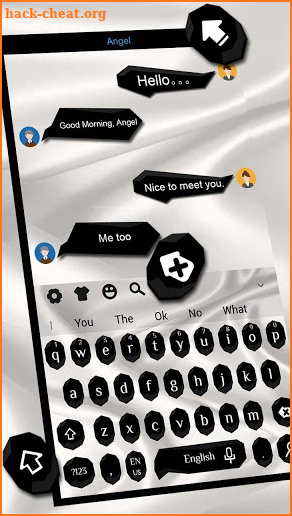 Simple Black and White Silk Keyboard screenshot