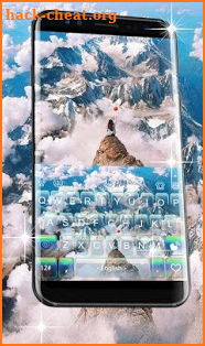 Snowing Mountain Peak Keyboard Theme screenshot